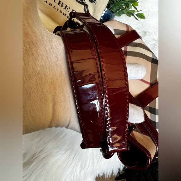 Burberry Nova Check Rachel Large Chain Tote|Satchel - Berry - Picture 5 of 13